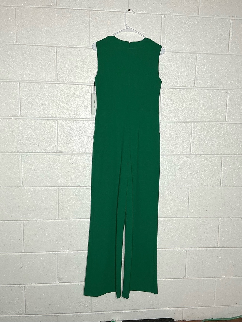 < NEW Calvin Klein Green Sleeveless Jumpsuit With Cut-Out Neckline > - Picture 5 of 5